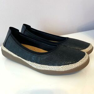 Clarks Women's Elaina Rae Ballet Flat Textured Leather Shoe Black 7.5W EU 38 New